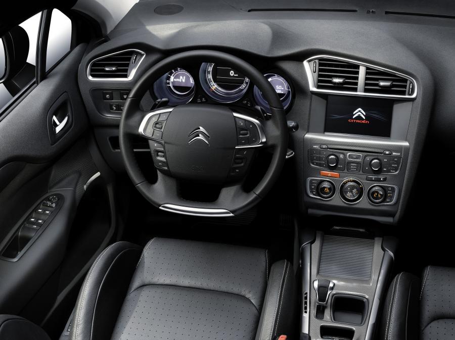  Citroen C4 2010 года  (фото 10 из 147)
